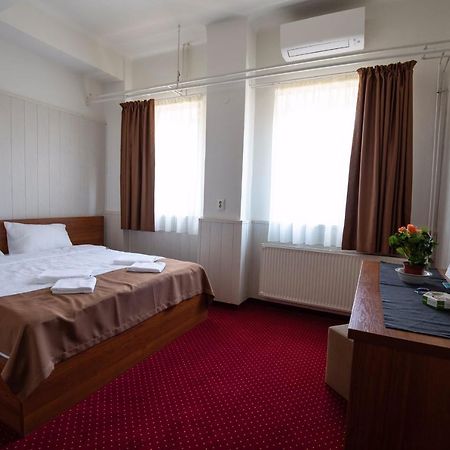 Nepliget Hotel 부다페스트 외부 사진
