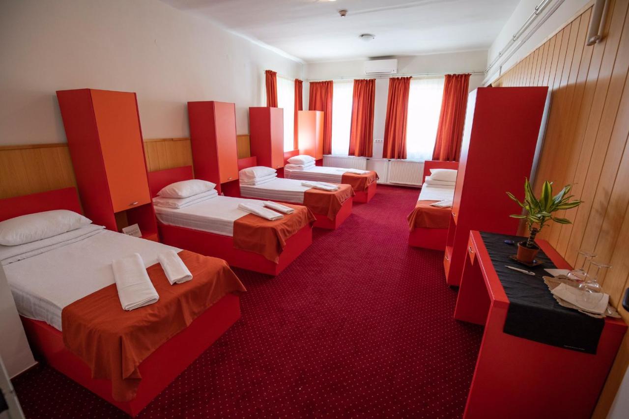 Nepliget Hotel 부다페스트 외부 사진